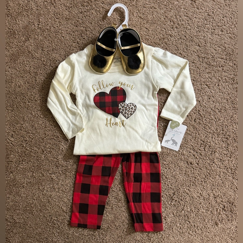 NWT Little Treasure three piece set size 6-9 mo